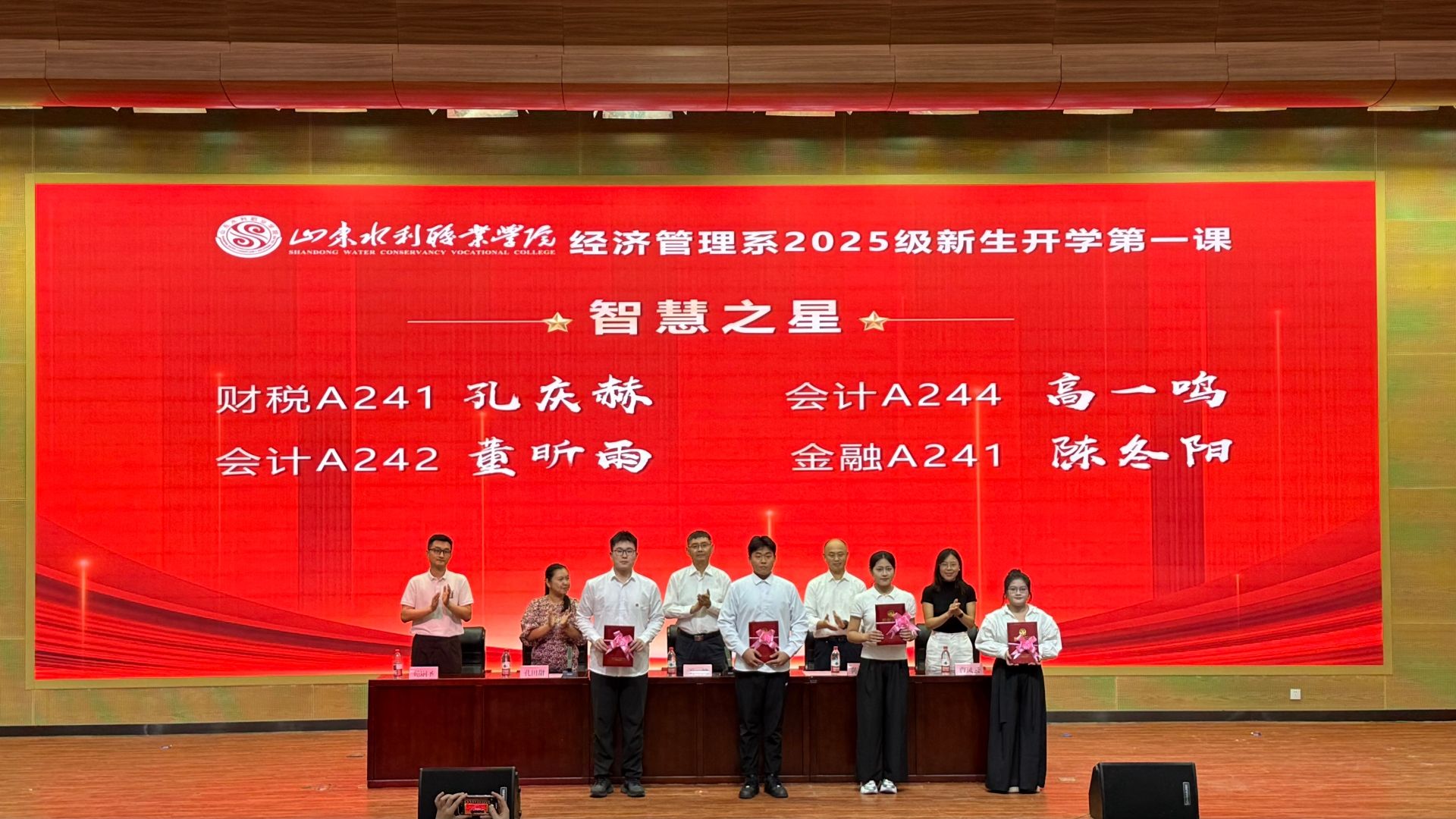 精品人妻系列无码人妻免费视频