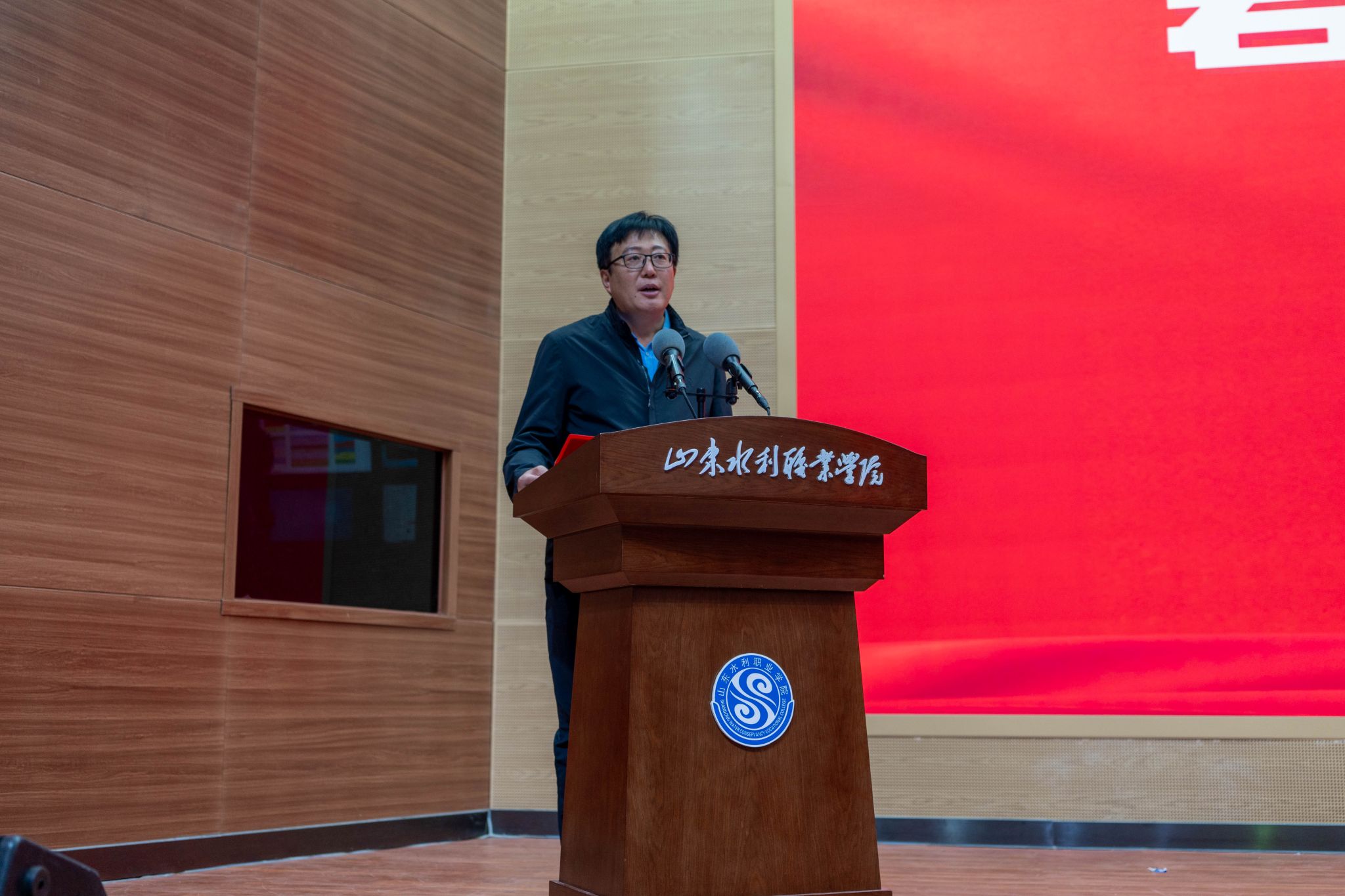 精品人妻系列无码人妻免费视频