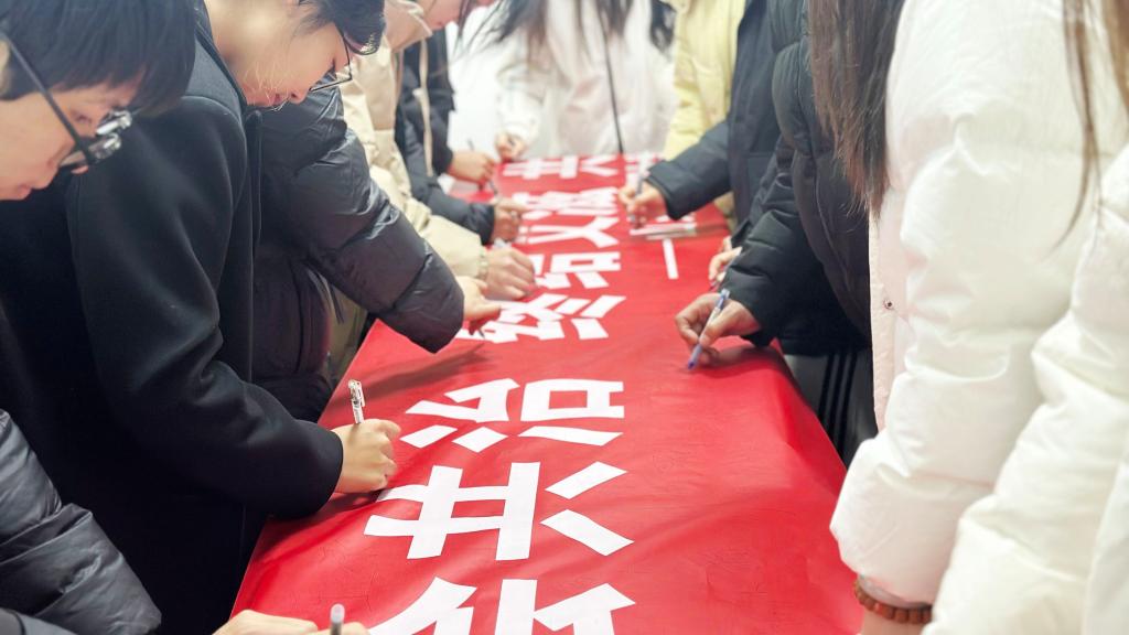 精品人妻系列无码人妻免费视频