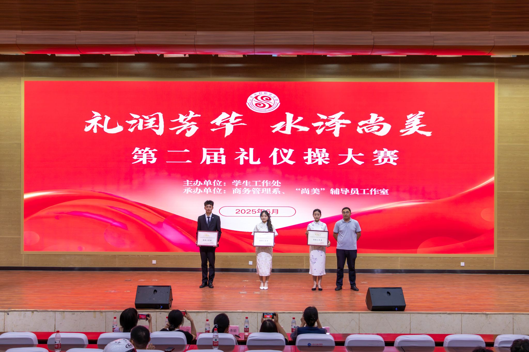 精品人妻系列无码人妻免费视频