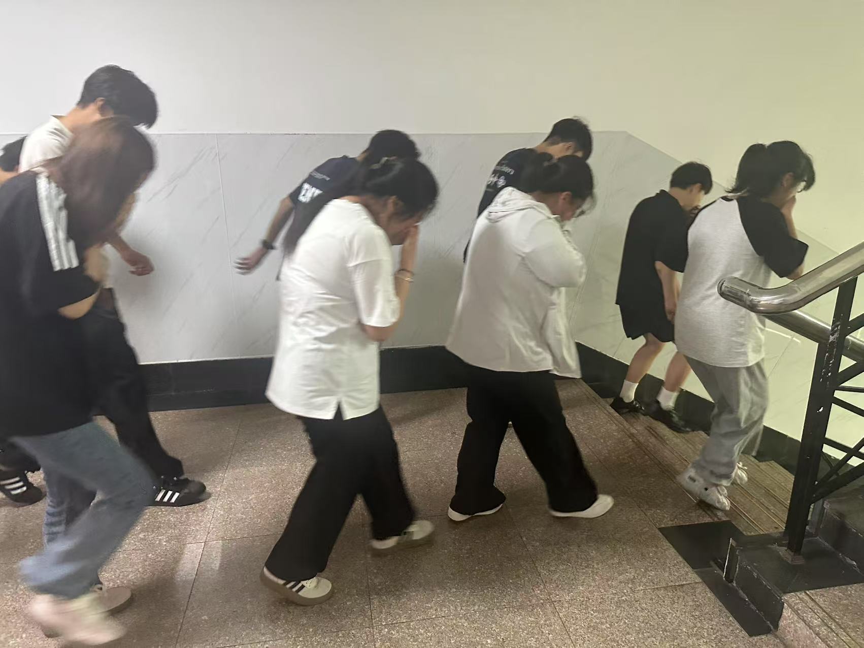 精品人妻系列无码人妻免费视频