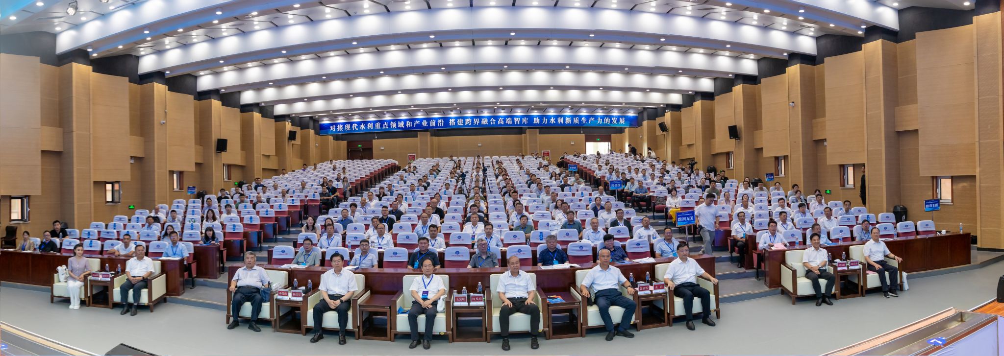 精品人妻系列无码人妻免费视频