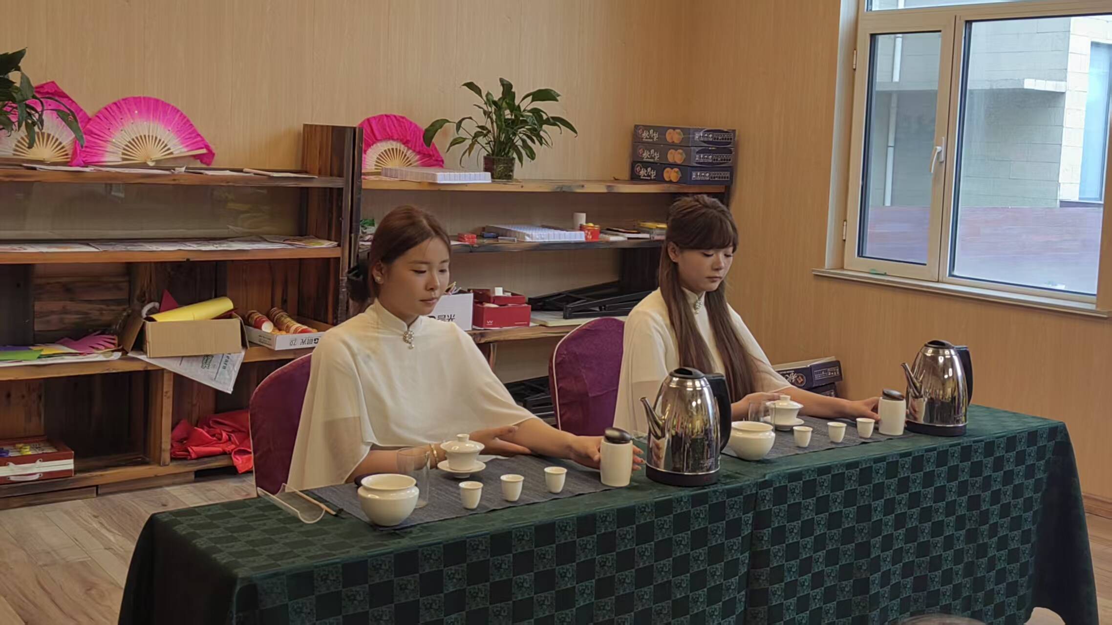 精品人妻系列无码人妻免费视频