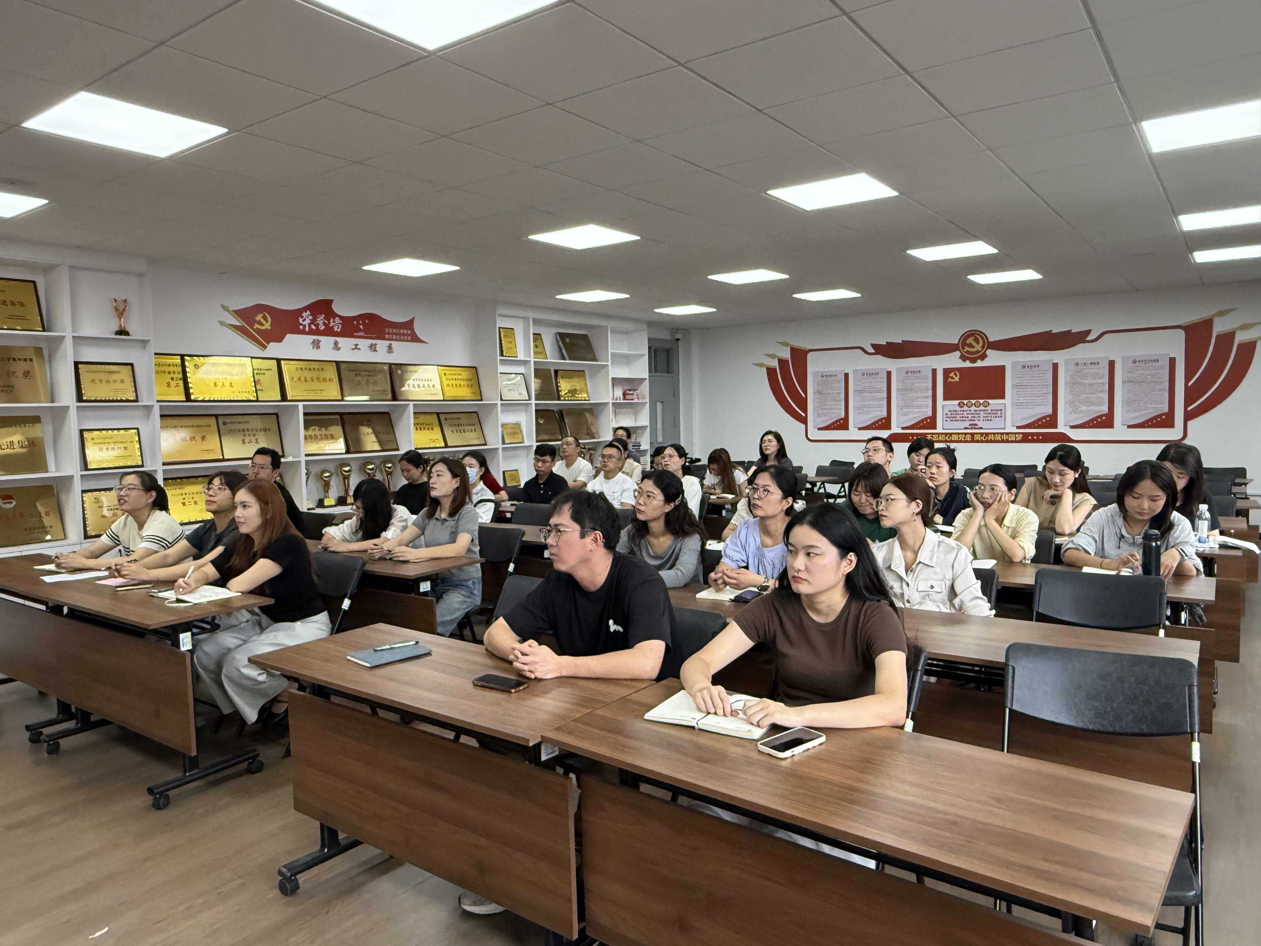 精品人妻系列无码人妻免费视频