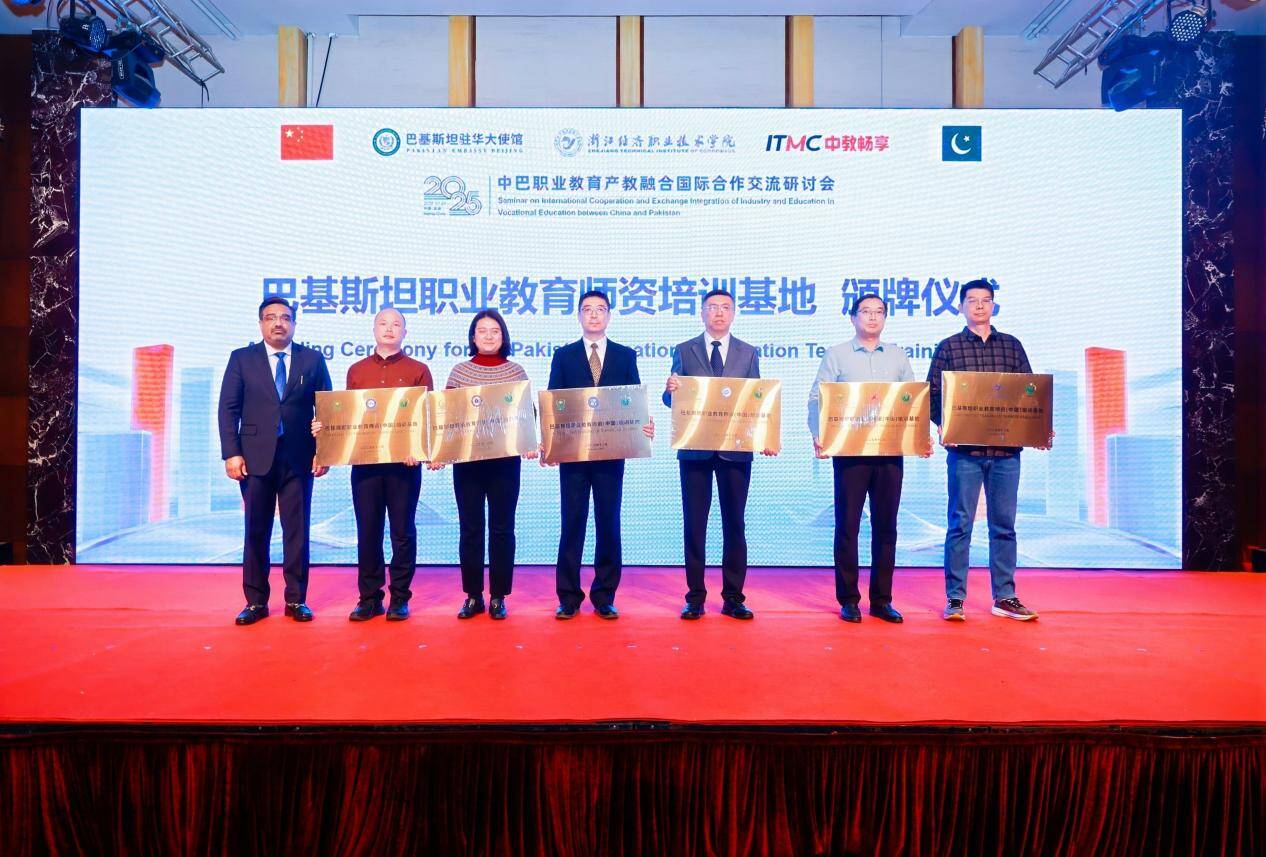 精品人妻系列无码人妻免费视频