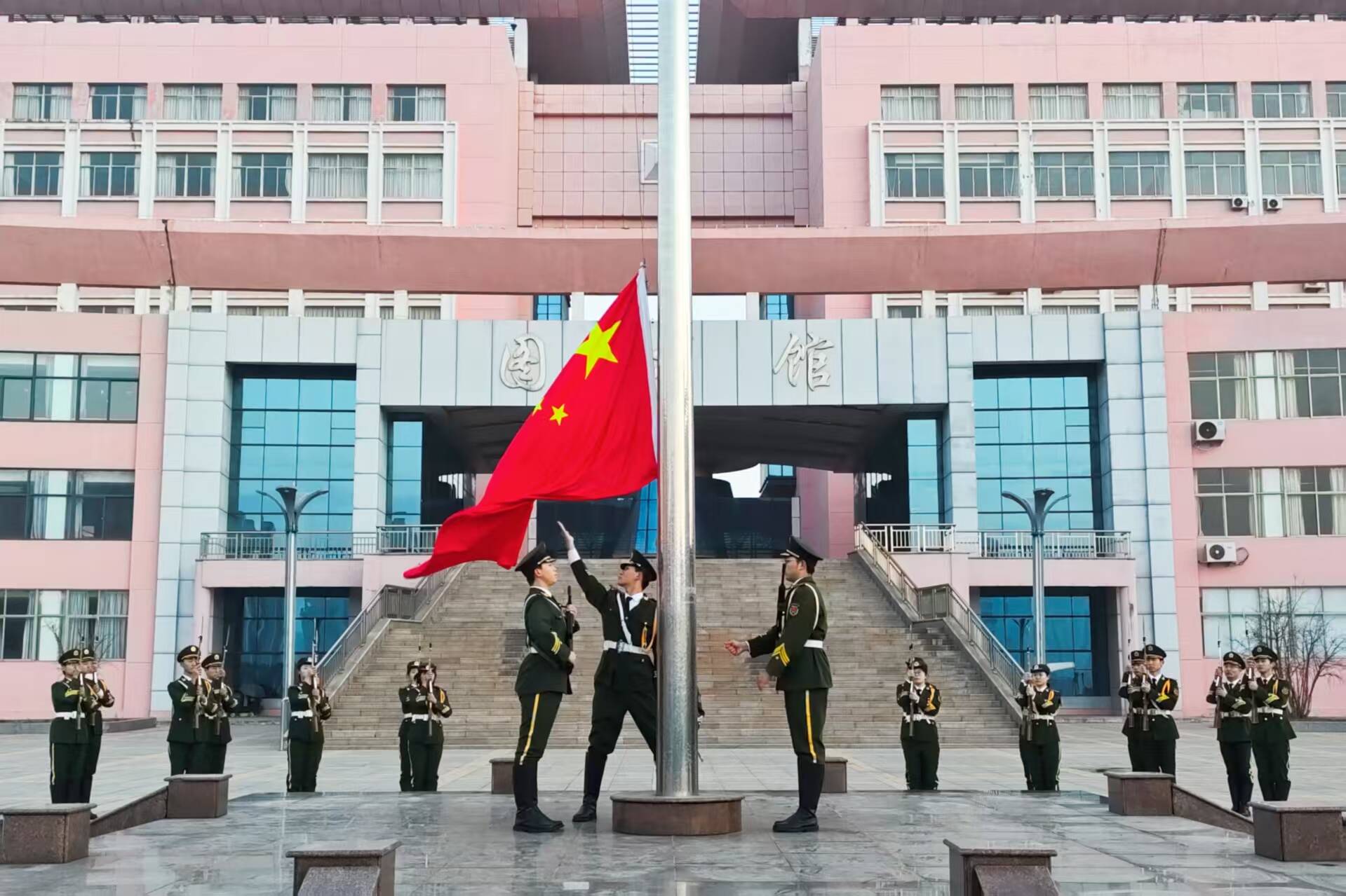 精品人妻系列无码人妻免费视频